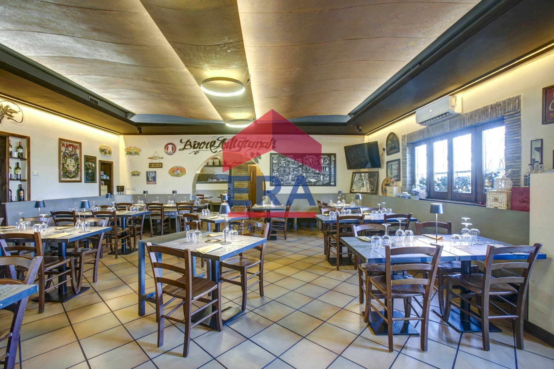 Foto 3 - Locale Commerciale Via di Campo Ascolano
 
3, Pomezia - foto 3