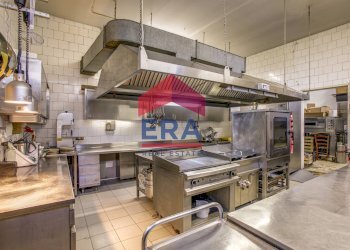 Foto 13 - Locale Commerciale Via di Campo Ascolano
 
3, Pomezia - foto 13