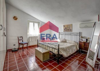 Camera da letto - Quadrilocale Via Fosso di Tor Pagnotta
109, Roma - foto 4