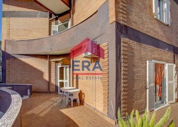 Terrazzo - Quadrilocale Via Fosso di Tor Pagnotta
109, Roma - foto 10