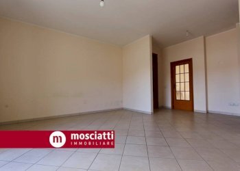 Foto 8 - Appartamento Via Enrico Mattei
 
29, Castelraimondo - foto 8