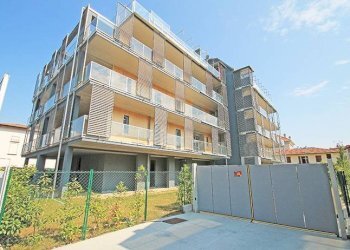 Edificio - Trilocale via Corridoni
 
79, Bergamo - foto 15