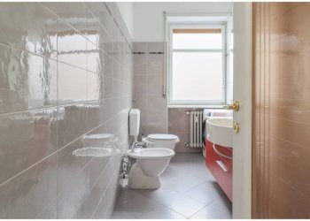 Bagno - Stable - Palace via Giovanni Paisiello, 69, Torino (neighborhood Barriera Milano) - photo 15