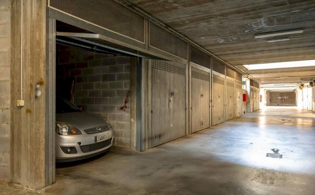 Box auto - Box via Luigi Einaudi, 10, Orbassano - foto 1