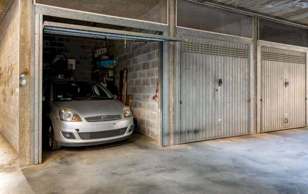 Box auto - Box via Luigi Einaudi, 10, Orbassano - foto 2