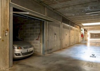 Box auto - Box via Luigi Einaudi, 10, Orbassano - foto 1