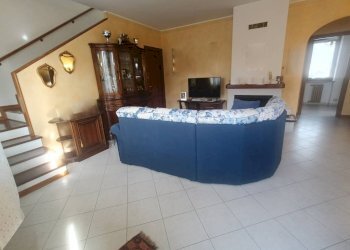 Salone - Villa via Quintino Sella, 6, Orbassano - foto 7