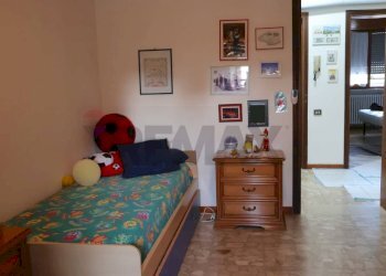 Camera / camera da letto - Casa indipendente Via Orlandelli
 
42, Pieve San Giacomo - foto 11
