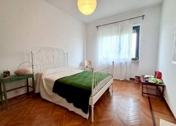 Camera da letto - Villa via Piave, 21, Bosconero - photo 31