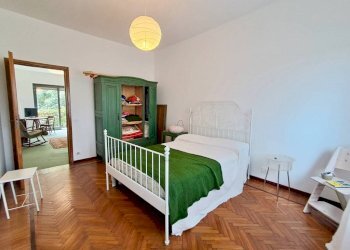 Camera da letto - Villa via Piave, 21, Bosconero - photo 35