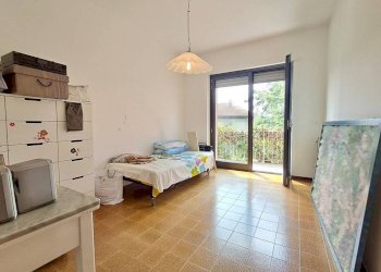 Camera da letto - Villa via Piave, 21, Bosconero - photo 37