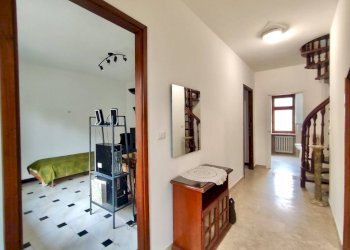 Corridoio - Villa via Camillo Benso di Cavour, 32, Poirino - photo 9