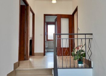 Disimpegno - Villa via Camillo Benso di Cavour, 32, Poirino - photo 14