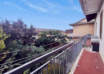 Balcone - Villa via Camillo Benso di Cavour, 32, Poirino - photo 24