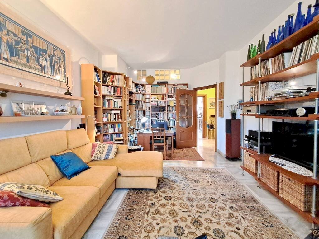 Salone - Four-room apartment via Giovanni Servais, 91, Torino (neighborhood Parella) - photo 2