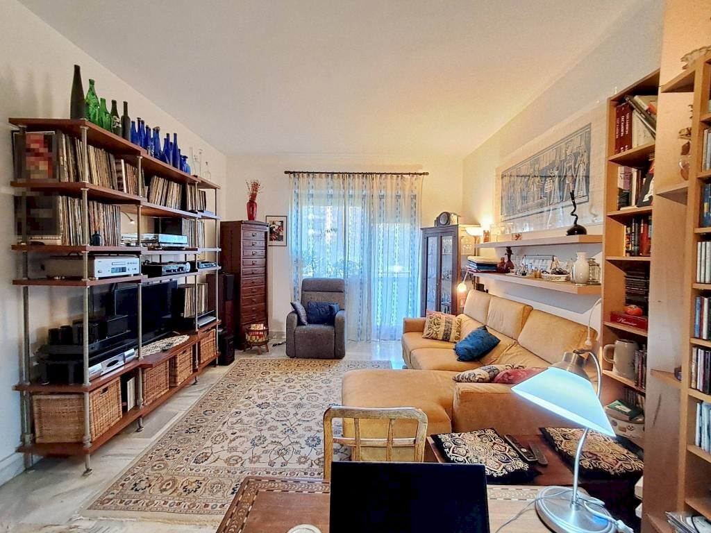 Salone - Four-room apartment via Giovanni Servais, 91, Torino (neighborhood Parella) - photo 3