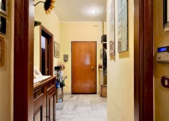 Corridoio - Four-room apartment via Giovanni Servais, 91, Torino (neighborhood Parella) - photo 19