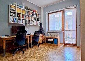 Studio - Four-room apartment via Giovanni Servais, 91, Torino (neighborhood Parella) - photo 30