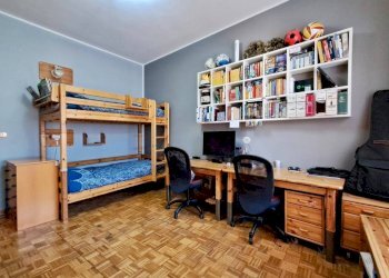 Camera da letto - Four-room apartment via Giovanni Servais, 91, Torino (neighborhood Parella) - photo 34