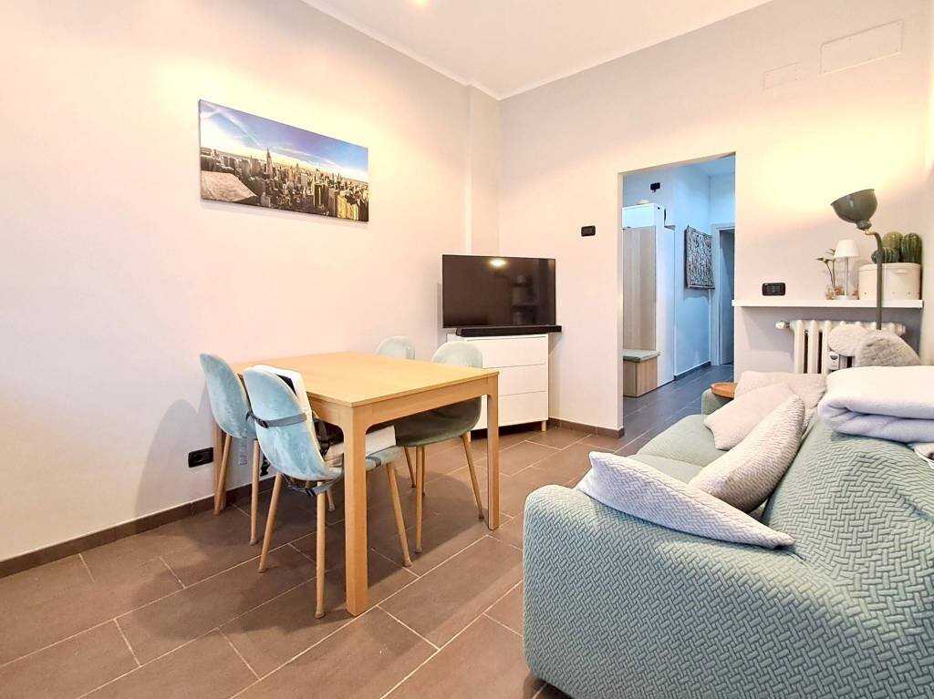 Cucina - Three-room apartment via Mondrone, 15, Torino (neighborhood Borgo Vittoria) - photo 1