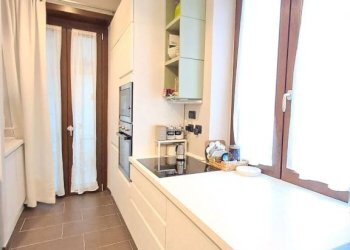 Cucina - Three-room apartment via Mondrone, 15, Torino (neighborhood Borgo Vittoria) - photo 6