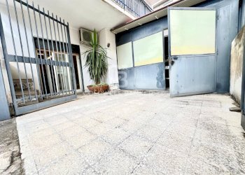 Foto 26 - Ufficio Via Giovanni Pascoli
 
1, Sant'Agata Li Battiati - foto 26