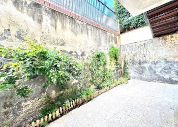 Foto 28 - Ufficio Via Giovanni Pascoli
 
1, Sant'Agata Li Battiati - foto 28