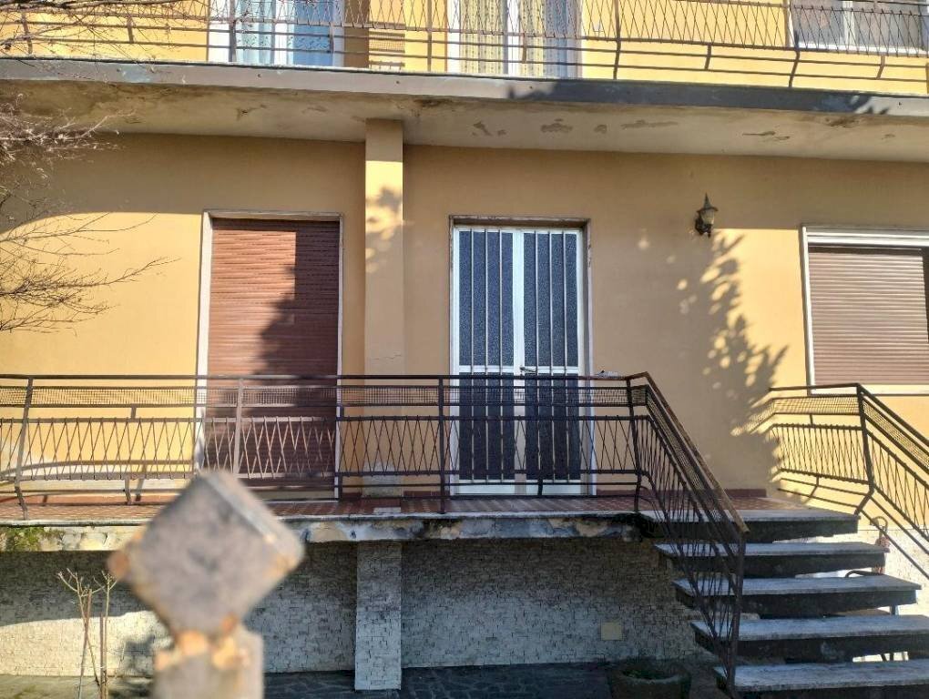 Facciata - Quadrilocale Spirano - foto 1