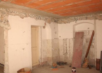 Cantina - Two-room apartment strada Provinciale 73, 19, Olivetta San Michele - photo 11