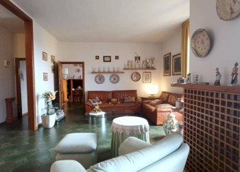 Salone - Casa indipendente via Guglielmo Marconi, Montelupo Fiorentino - foto 12