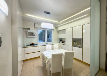 Foto 6 - Villa a Schiera Via Rio Brasa
 
17, Desenzano del Garda - foto 6