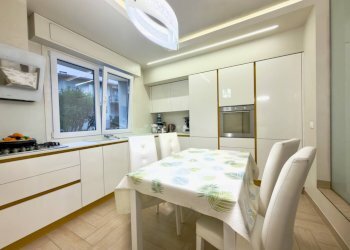 Foto 11 - Villa a Schiera Via Rio Brasa
 
17, Desenzano del Garda - foto 11