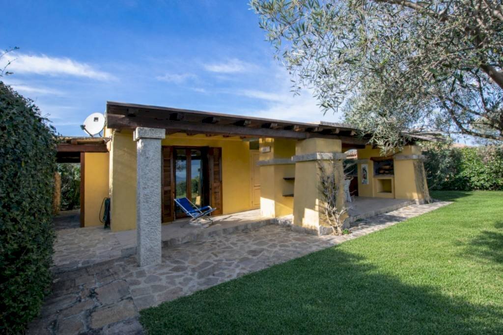 Facciata - Villa Sottomonte, Golfo Aranci - foto 3