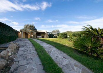 Facciata - Villa Sottomonte, Golfo Aranci - foto 26