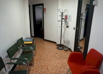 Ingresso - Quadrilocale piazza Nicolò Barabino, Genova (zona Sampierdarena) - foto 2