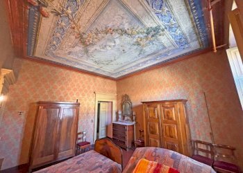 Camera da letto - Rustico via Roma, Santo Stefano Belbo - foto 11