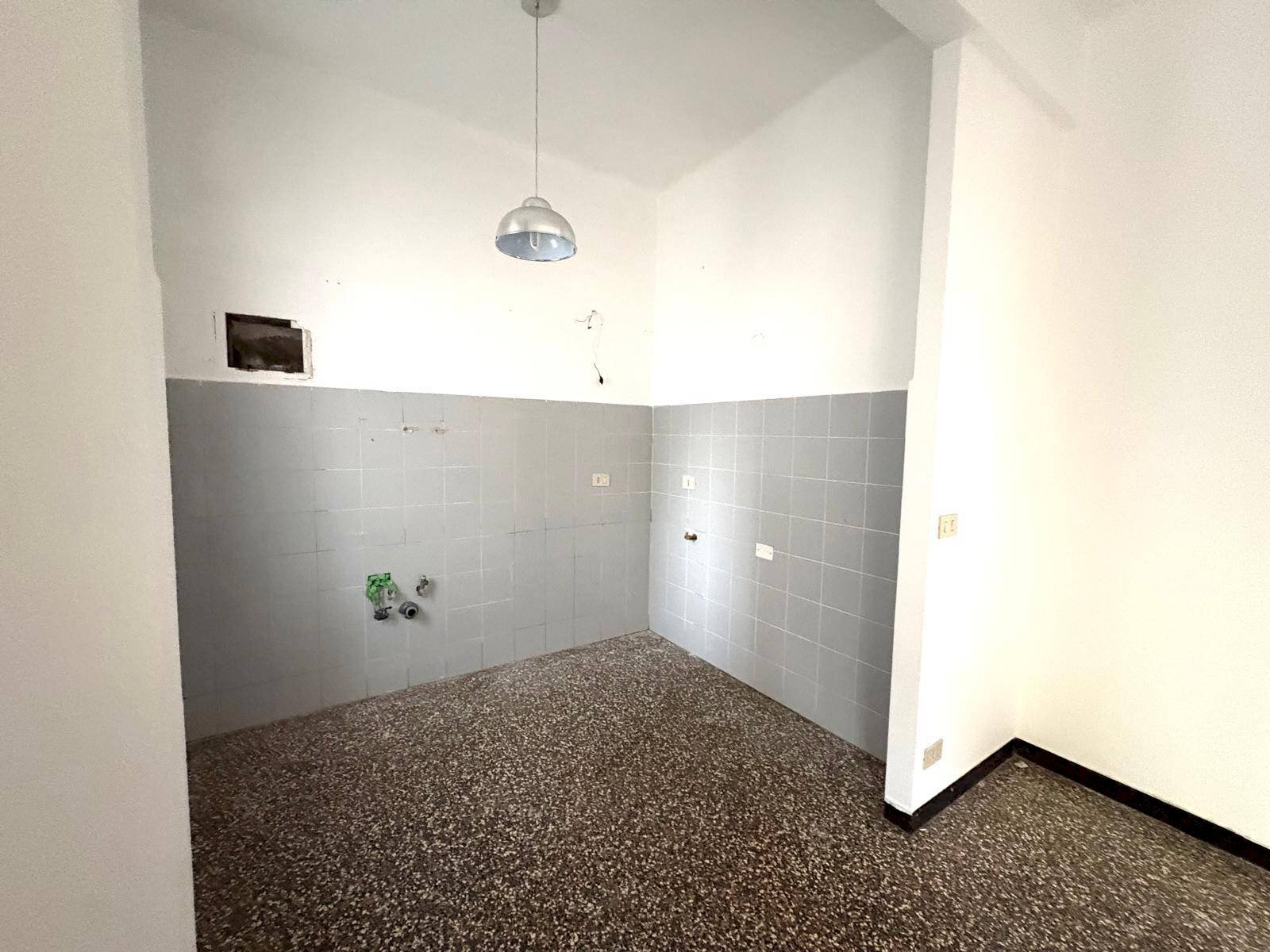 Foto 3 - Trilocale Via Sestri
 
22, Genova - foto 3