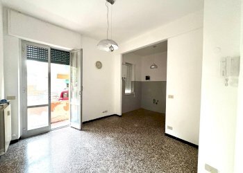 Foto 1 - Trilocale Via Sestri
 
22, Genova - foto 1