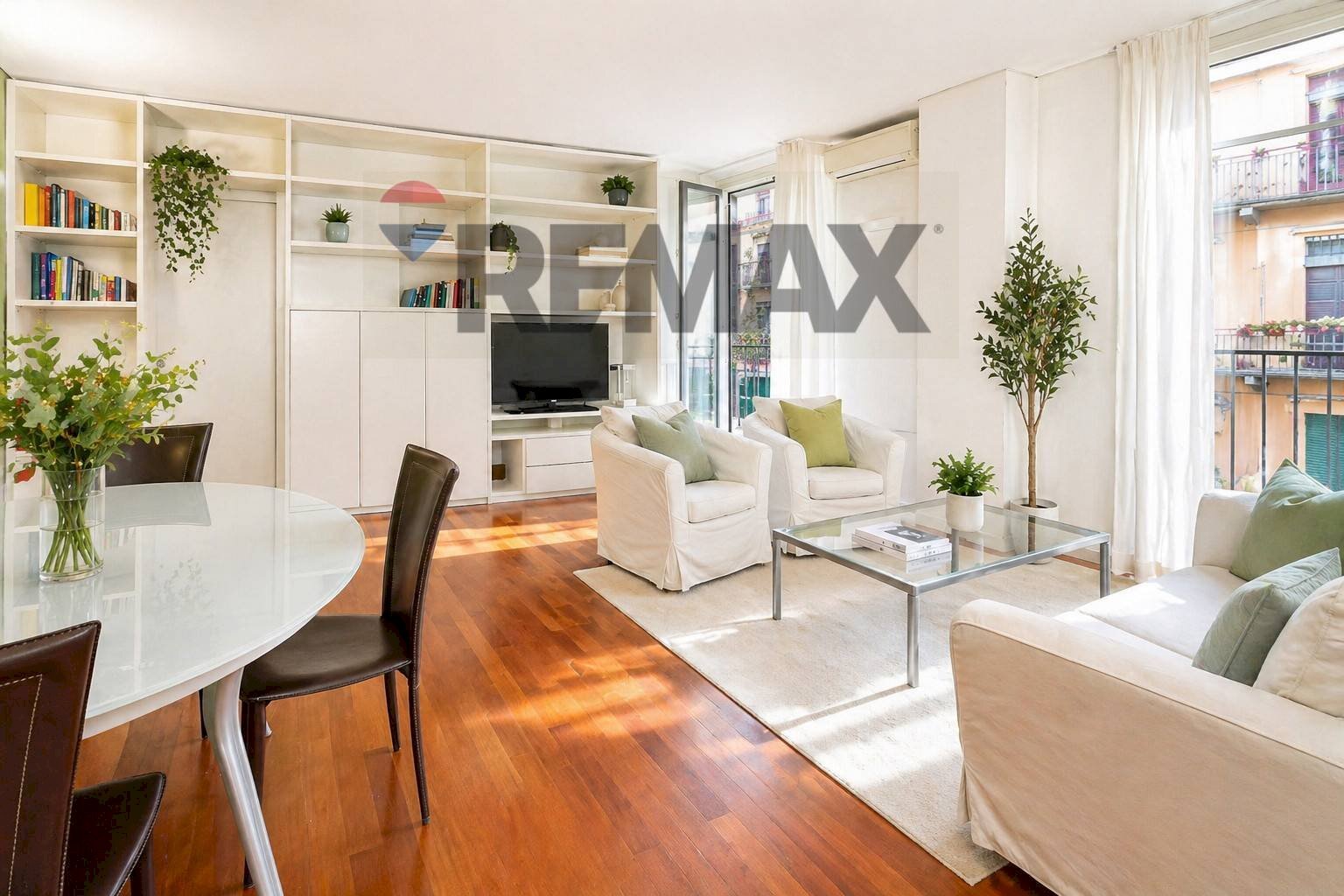 Sala da pranzo - Three-room apartment Corso San Gottardo
 
7, Milano - photo 1