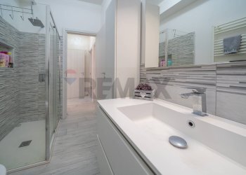 Bagno - Trilocale via dell'astore
 
16, Roma - foto 6