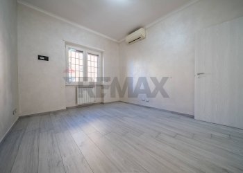 Stanza vuota - Trilocale via dell'astore
 
16, Roma - foto 21