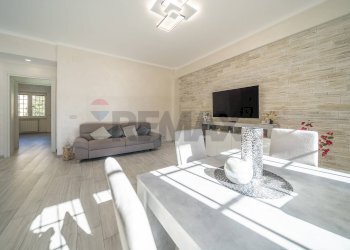 Sala da pranzo - Trilocale via dell'astore
 
16, Roma - foto 38