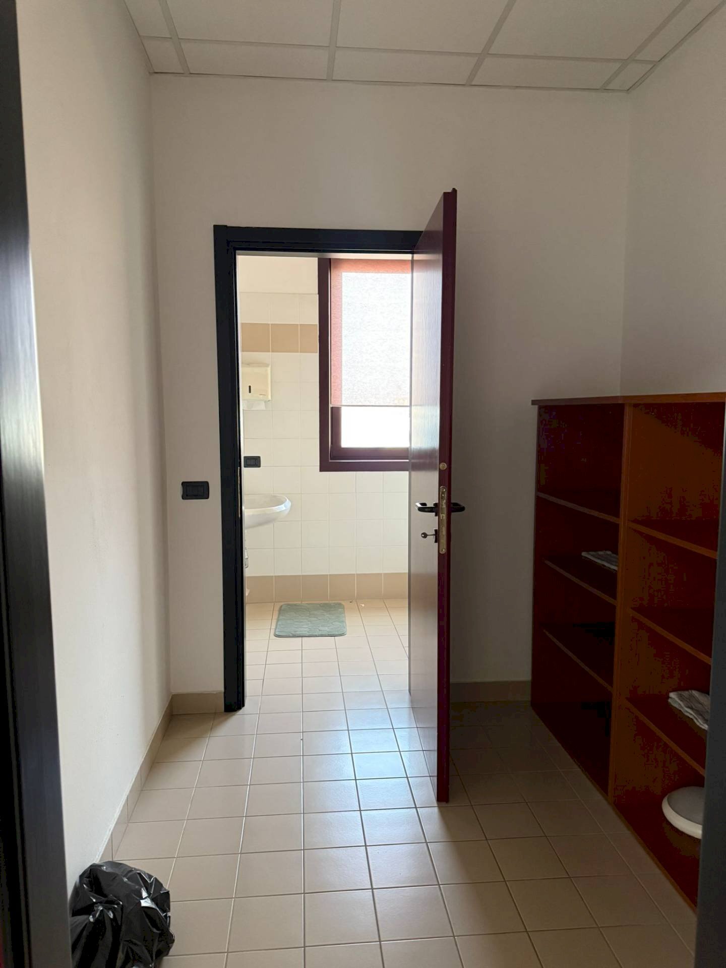 Foto 2 - Locale Commerciale Porto Mantovano - foto 2