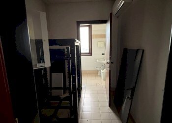 Foto 8 - Locale Commerciale Porto Mantovano - foto 8