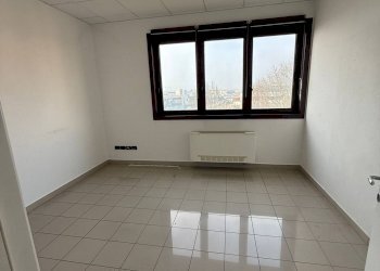 Foto 13 - Locale Commerciale Porto Mantovano - foto 13