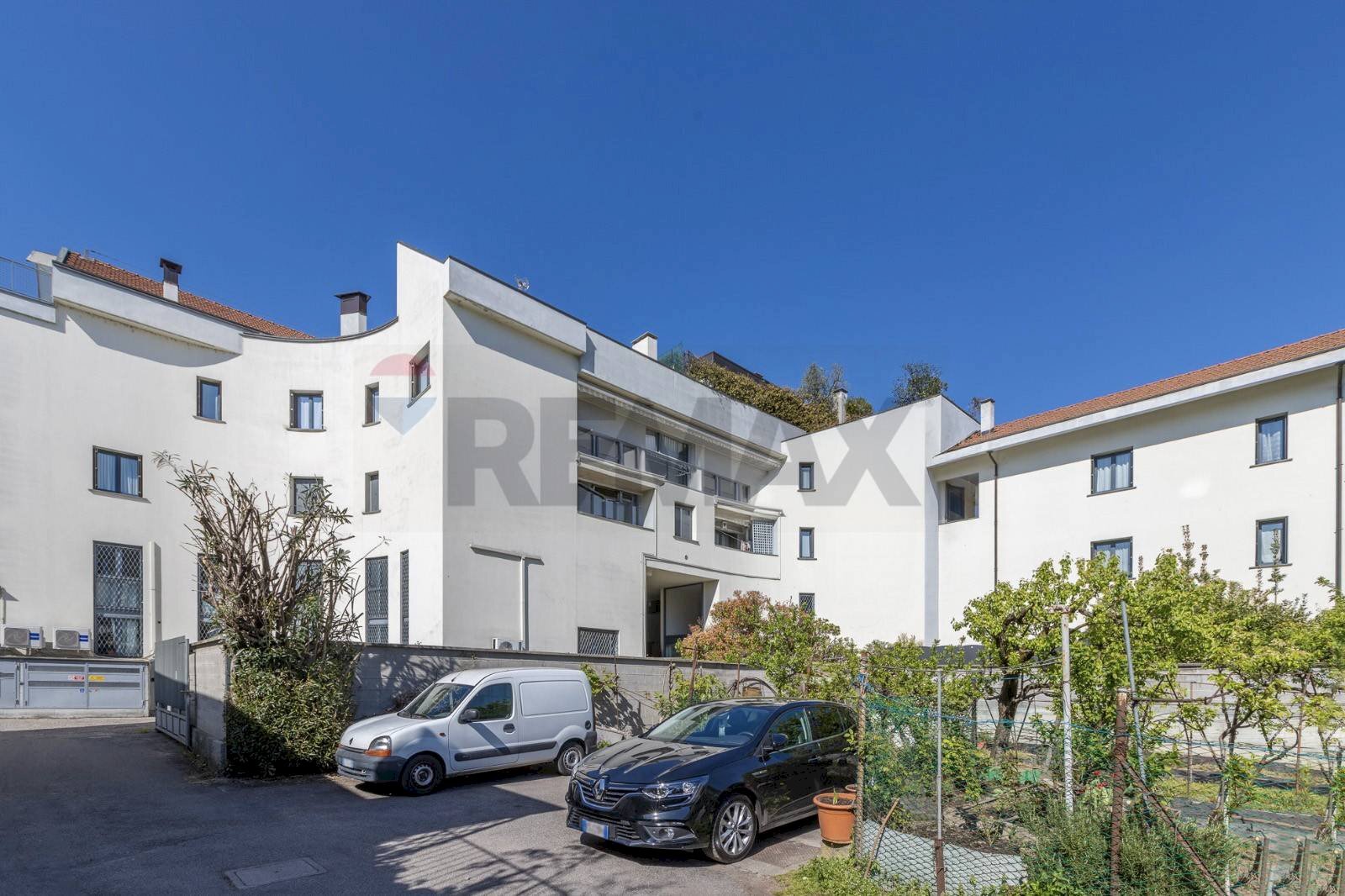 Edificio all\'aperto - Trilocale Col di Lana
 
17, Monza - foto 1