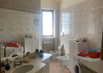 Bagno - Trilocale corso Gaetano Salvemini, 41, Torino (zona Mirafiori Nord) - foto 15