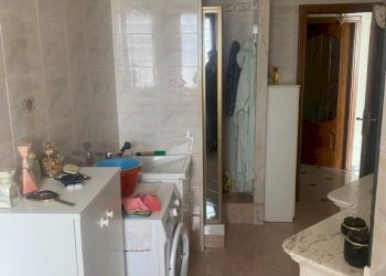 Bagno - Trilocale corso Gaetano Salvemini, 41, Torino (zona Mirafiori Nord) - foto 16
