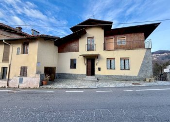 Facciata - Villa via Tenente Umberto Florio, 4, Bioglio - foto 1