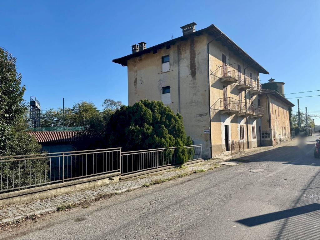 Facciata - Stable - Palace via alla Stazione, 40/41, Salussola - photo 2